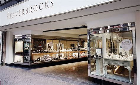 beaverbrooks the jewellers opening times.